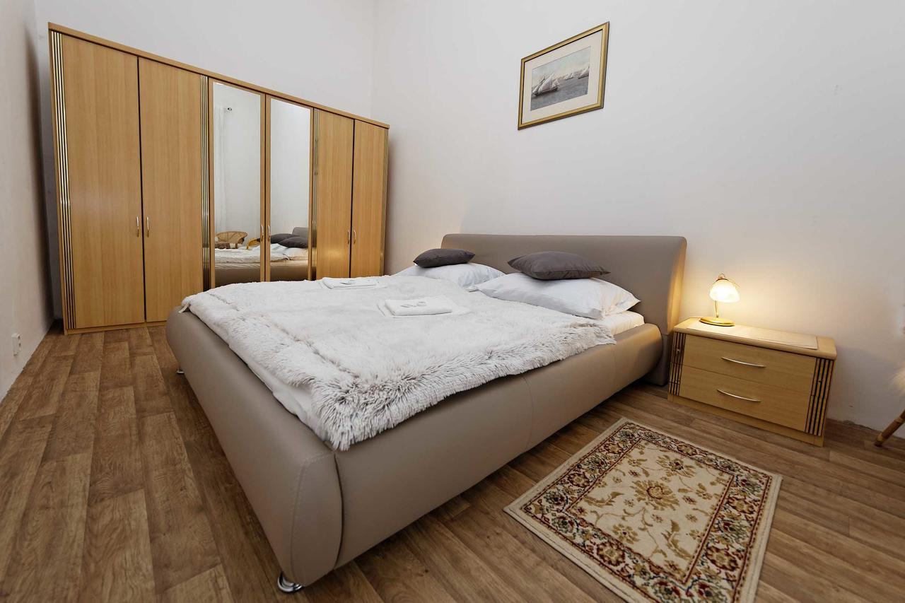 Apartments U Cisare Прага Екстер'єр фото